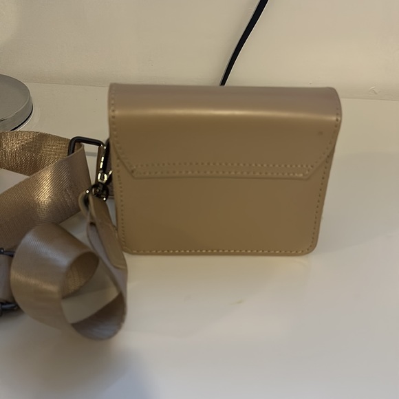 Claudia Canova - Picture 4 of 5